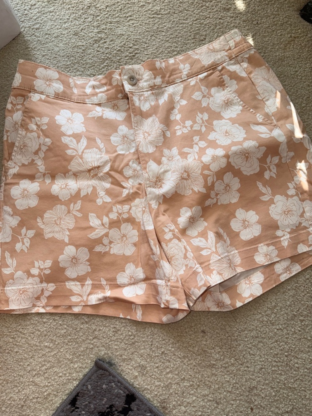 Women's Peach Floral Bermuda Shorts with Button Front. Size L